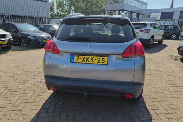 Peugeot 2008 (2014) thumbnail 4