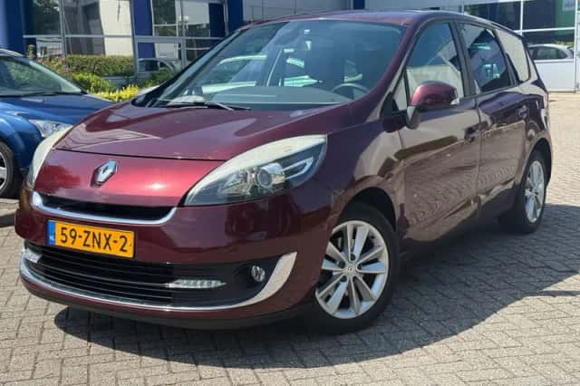 Renault Grand Scénic (2013) thumbnail 1