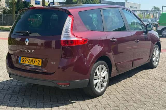 Renault Grand Scénic (2013) thumbnail 3