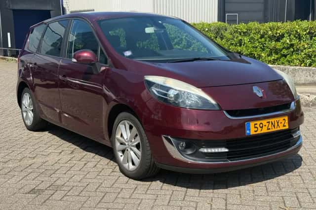 Renault Grand Scénic (2013) thumbnail 6
