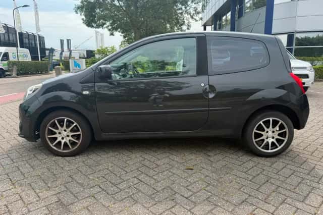 Renault Twingo (2011) thumbnail 2