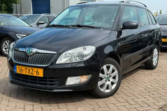 Škoda Fabia (2012) thumbnail 1
