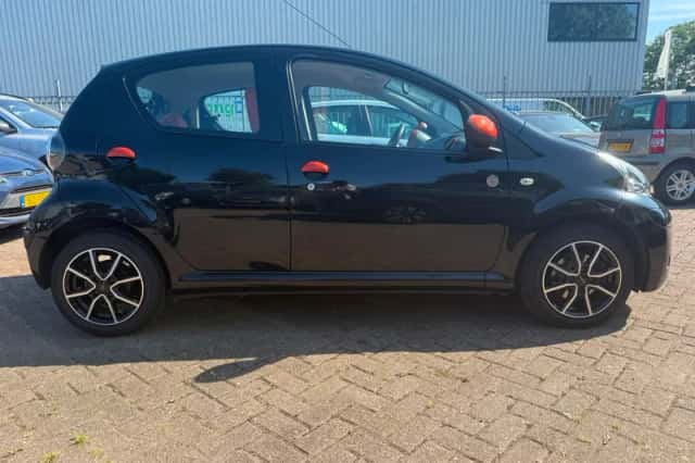 Toyota Aygo (2012) thumbnail 5