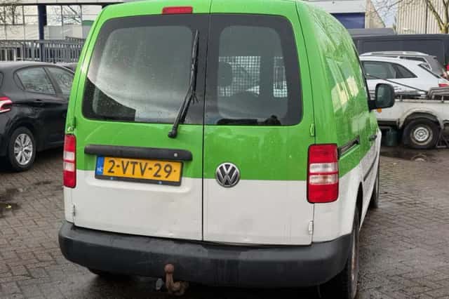 Volkswagen Caddy (2012) thumbnail 3