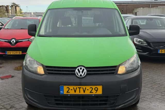 Volkswagen Caddy (2012) thumbnail 6