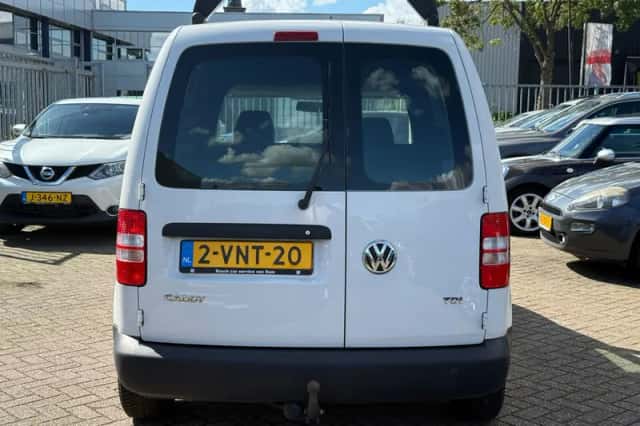 Volkswagen Caddy (2011) thumbnail 2