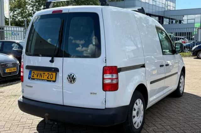 Volkswagen Caddy (2011) thumbnail 5
