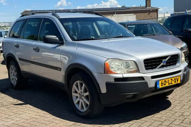Volvo XC90 (2003) thumbnail 4