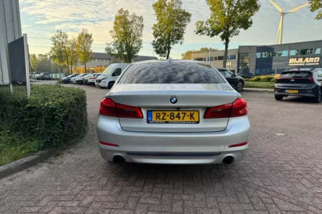 BMW 5-Serie (2018) thumbnail 2