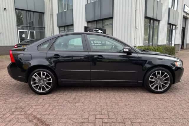 Volvo S40 (2010) thumbnail 5