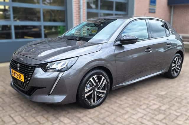 Peugeot 208 (2023) thumbnail 1