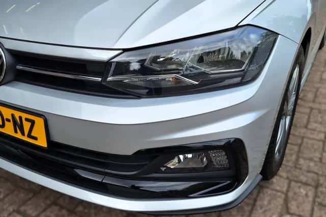 Volkswagen Polo (2021) thumbnail 4