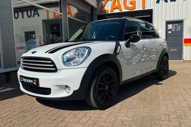 MINI Countryman (2011) thumbnail 1