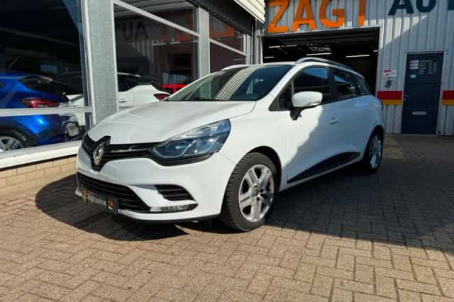 Renault Clio (2019) thumbnail 1