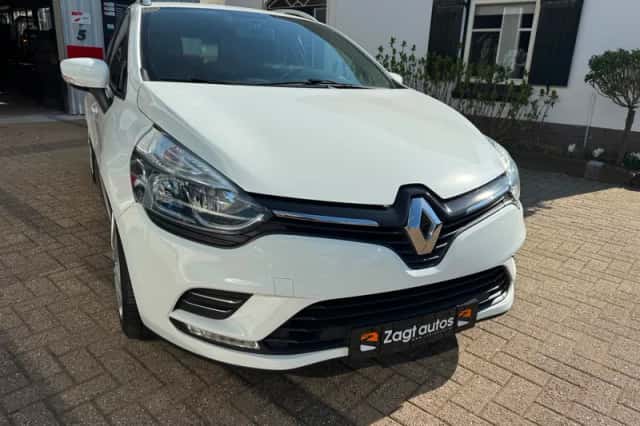 Renault Clio (2019) thumbnail 3