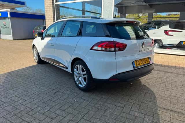 Renault Clio (2019) thumbnail 5