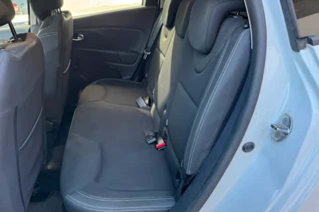 Renault Clio (2019) thumbnail 6
