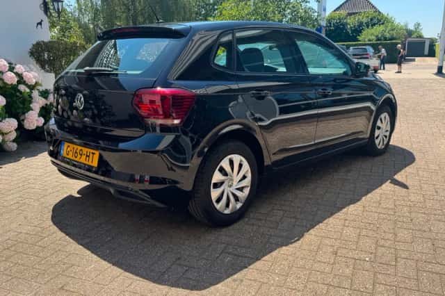Volkswagen Polo (2019) thumbnail 4