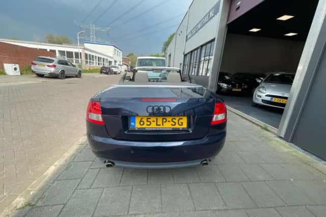 Audi A4 (2003) thumbnail 6