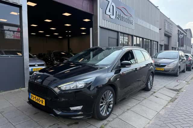 Ford Focus (2017) thumbnail 1