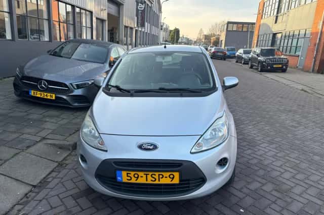 Ford Ka (2012) thumbnail 5