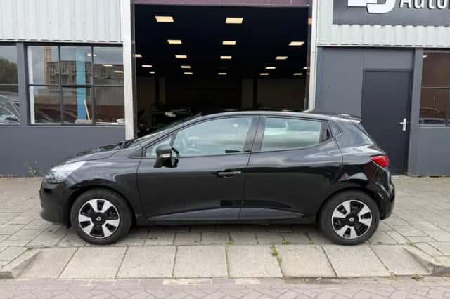 Renault Clio (2016) thumbnail 5