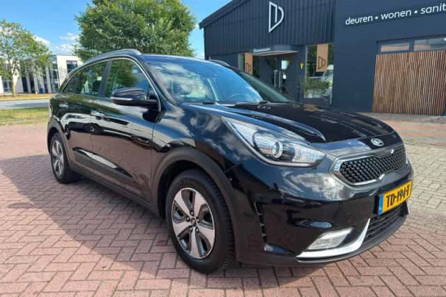 Kia Niro (2018) thumbnail 2