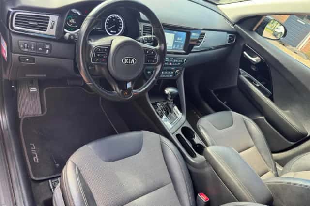 Kia Niro (2018) thumbnail 5