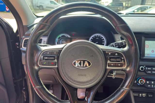 Kia Niro (2018) thumbnail 6