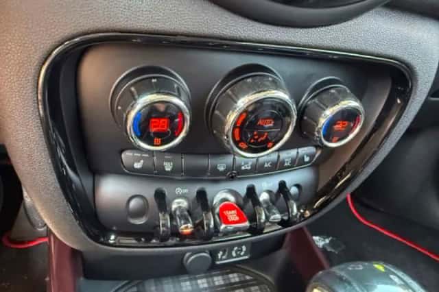 MINI Clubman (2016) thumbnail 4