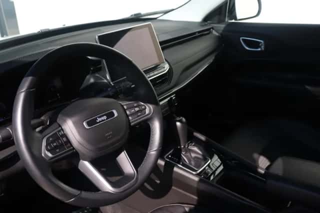 Jeep Compass (2023) thumbnail 4