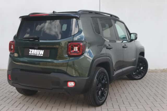 Jeep Renegade (2025) thumbnail 2