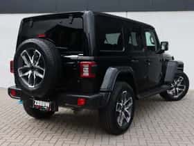 Jeep Wrangler (2022) thumbnail 2