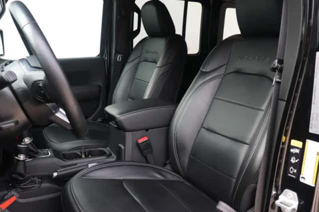 Jeep Wrangler (2022) thumbnail 3