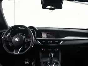 Alfa Romeo Stelvio (2024) thumbnail 12