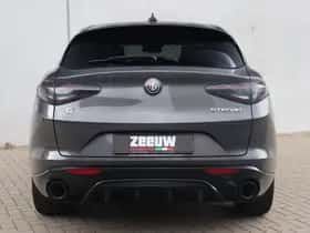Alfa Romeo Stelvio (2024) thumbnail 3