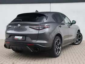 Alfa Romeo Stelvio (2024) thumbnail 7