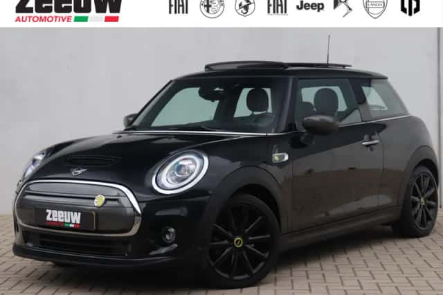 MINI Electric (2021) thumbnail 1
