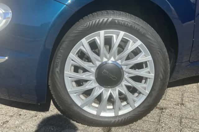 Fiat 500 (2023) thumbnail 2