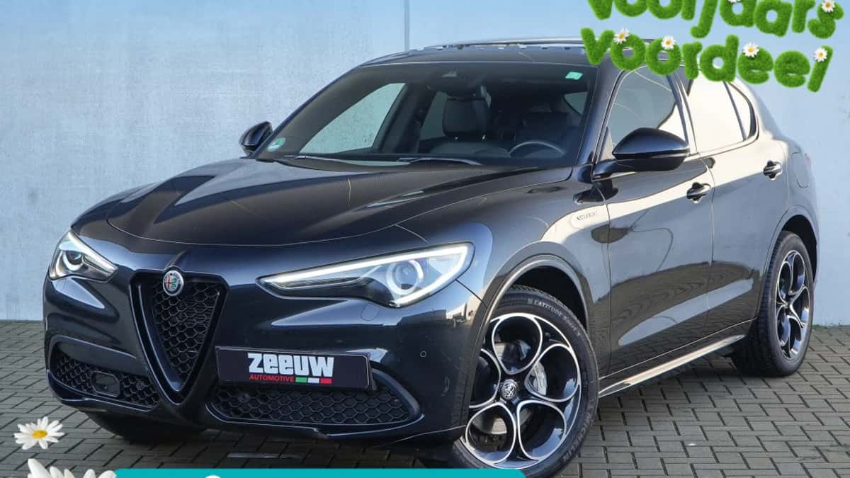 Alfa Romeo Stelvio (2022) — foto 1