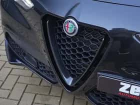 Alfa Romeo Stelvio (2022) thumbnail 6