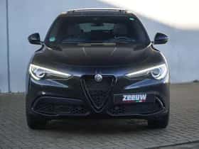 Alfa Romeo Stelvio (2022) thumbnail 7
