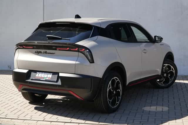 Alfa Romeo Junior (2026) thumbnail 2