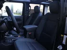 Jeep Wrangler (2026) thumbnail 11