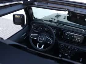 Jeep Wrangler (2026) thumbnail 18