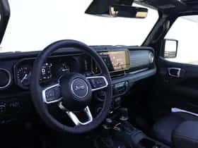 Jeep Wrangler (2026) thumbnail 9