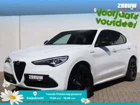 Alfa Romeo Stelvio (2022) thumbnail 1