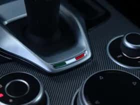 Alfa Romeo Stelvio (2022) thumbnail 15