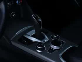 Alfa Romeo Stelvio (2022) thumbnail 9