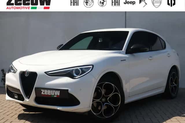 Alfa Romeo Stelvio (2022) thumbnail 1